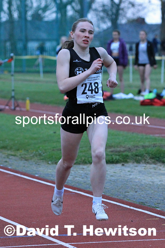 1500 metres, 2022 NEGP No. 1,  Monkton Stadium, April 20th, on a very cold night. Photo: David T. Hewitson/Sports for All Pics